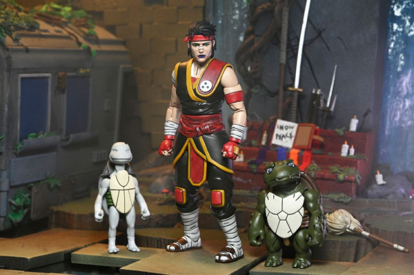 Teenage Mutant Ninja Turtles: The Last Ronin Action Figure Ultimate Casey Marie with Baby Odyn & Uno 13
