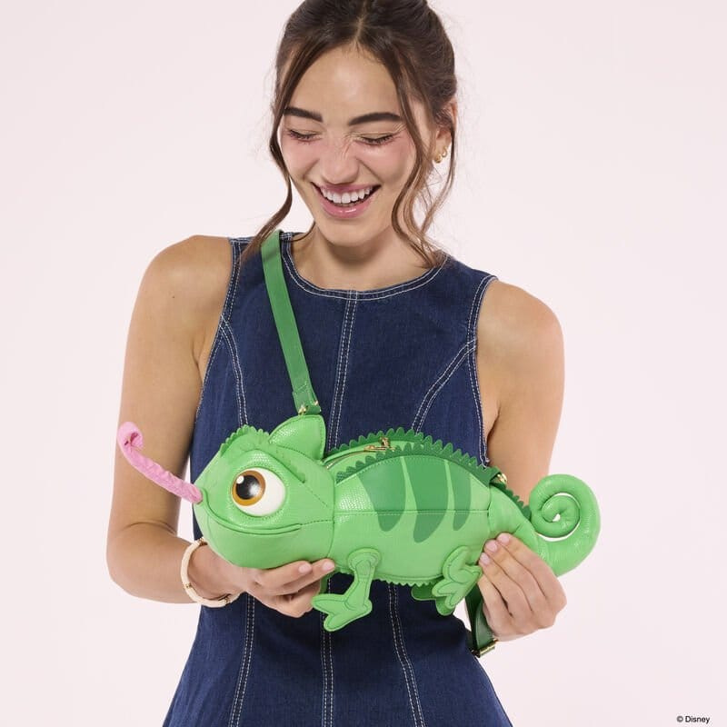 Tangled by Loungefly Crossbody Pascal 3