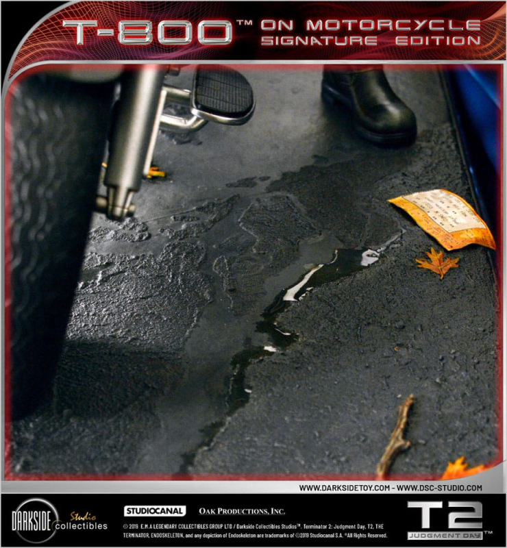 Terminator 2 Statue T-800 On Motorcycle Limited Signature Edition 70 cm 13