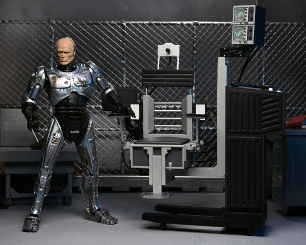 RoboCop Action Figure Ultimate Battle Damaged RoboCop with Chair 18 cm 10