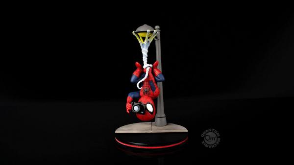 Marvel Comics: Spider-Man Spider Cam 14 cm Q-Fig Figure - Quantum Mechanix