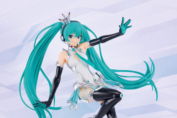 Hatsune Miku GT Project Plastic Model Kit Reincarnation Racing Miku: 2013 Ver. 19 cm 2