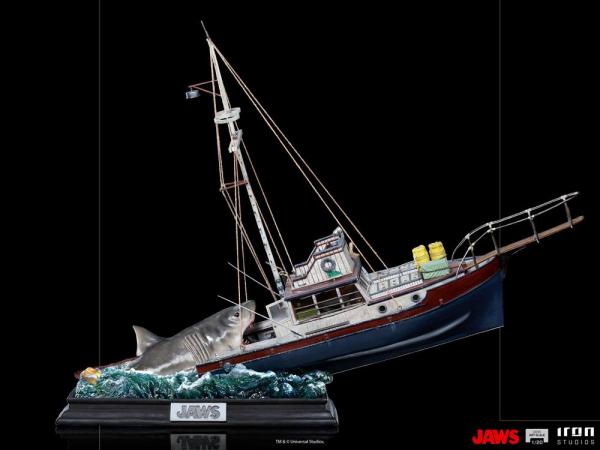 Jaws: Jaws Attack 1/20 Demi Art Scale Statue - Iron Studios