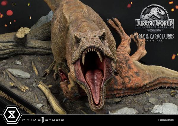 Jurassic World: Fallen Kingdom Statue 1/15 T-Rex & Carnotaurus 90 cm 1