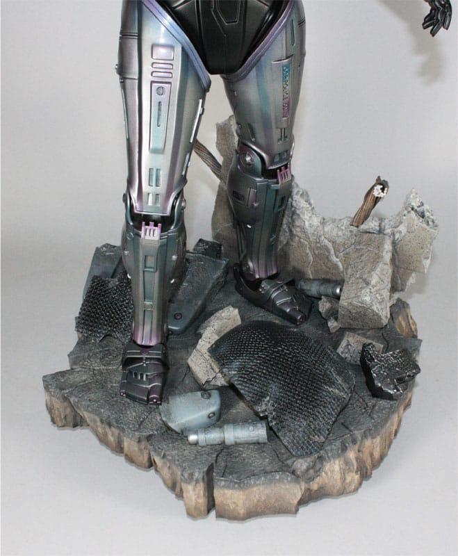 RoboCop: RoboCop 1/4 Statue - Hollywood Collectibles Group