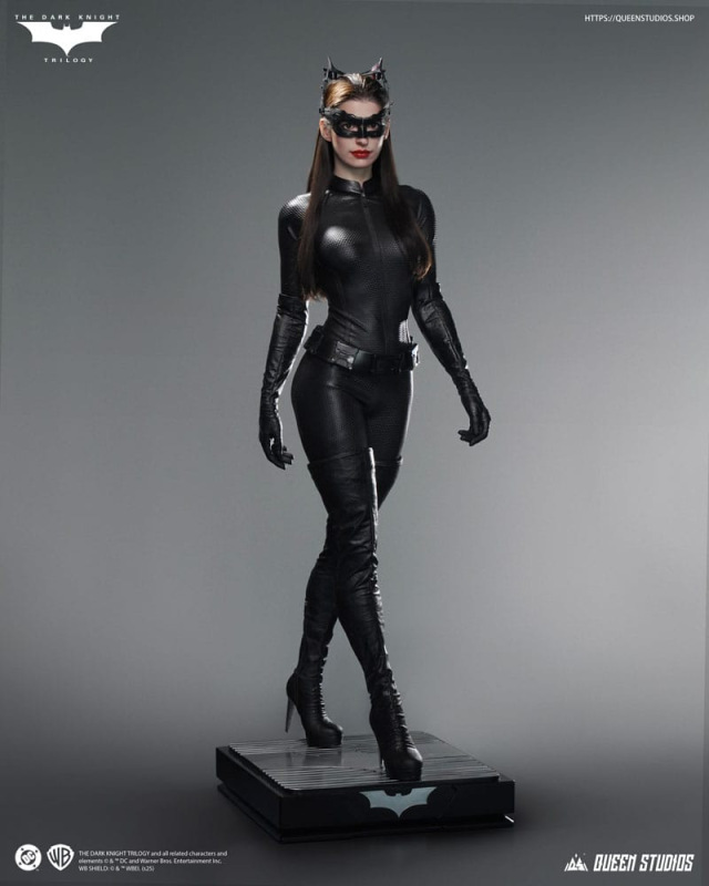 The Dark Knight Rises Statue 1/1 Catwoman 200 cm 1