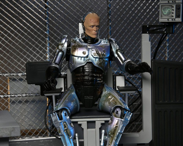 RoboCop Action Figure Ultimate Battle Damaged RoboCop with Chair 18 cm 7