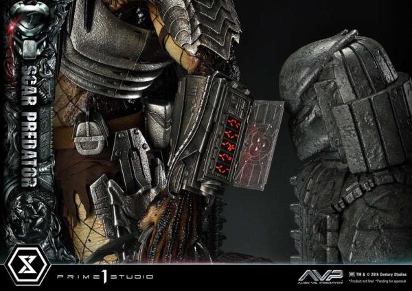 The Alien vs. Predator: Scar Predator 1/3 Museum Masterline Series Statue - P1