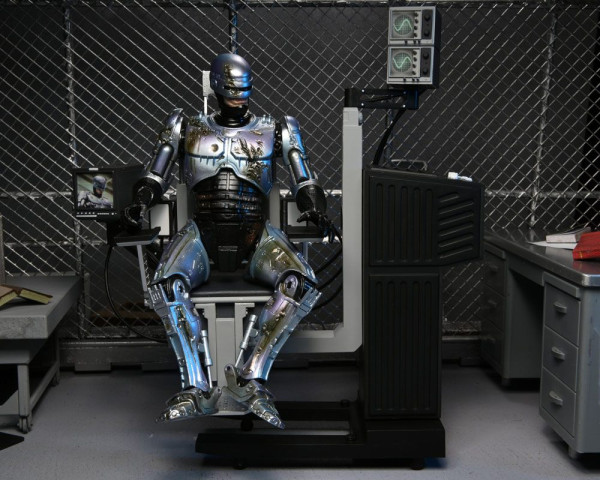 RoboCop Action Figure Ultimate Battle Damaged RoboCop with Chair 18 cm 5