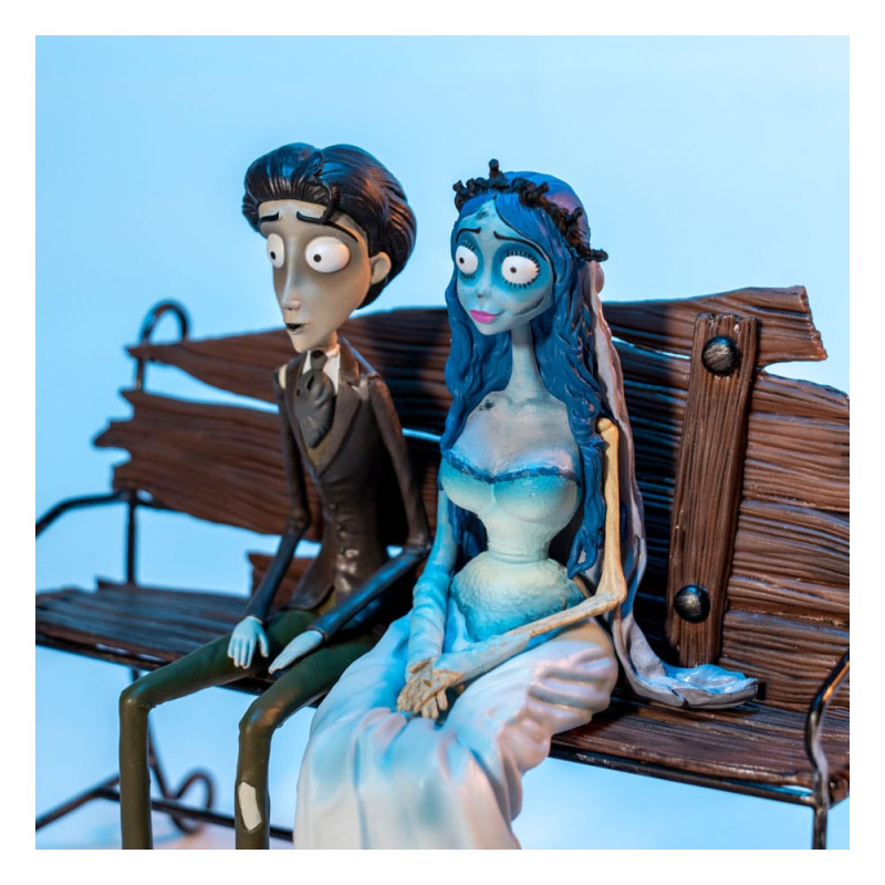 Corpse Bride Gift Set figure & Keyring Victor & Emily 6