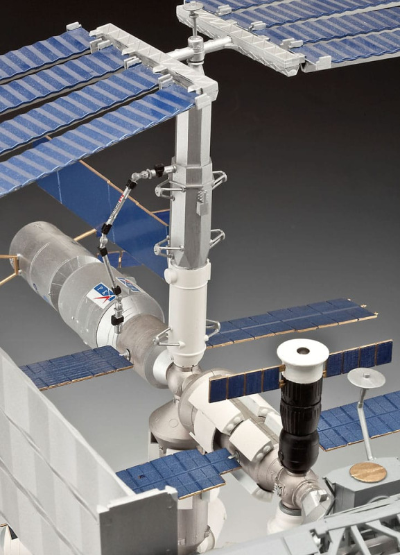 International Space Station ISS Model Kit 1/144 25th Anniversary Platinum Edition 74 cm 3