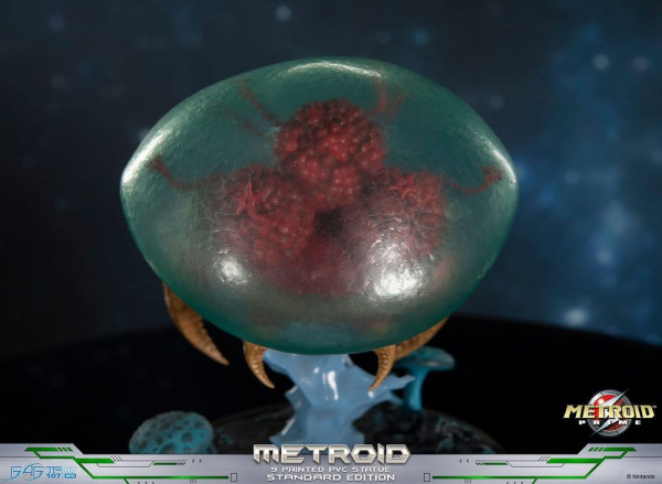 Metroid Prime PVC Figure Metroid (Standard) (Glow in the Dark) 21 cm 12