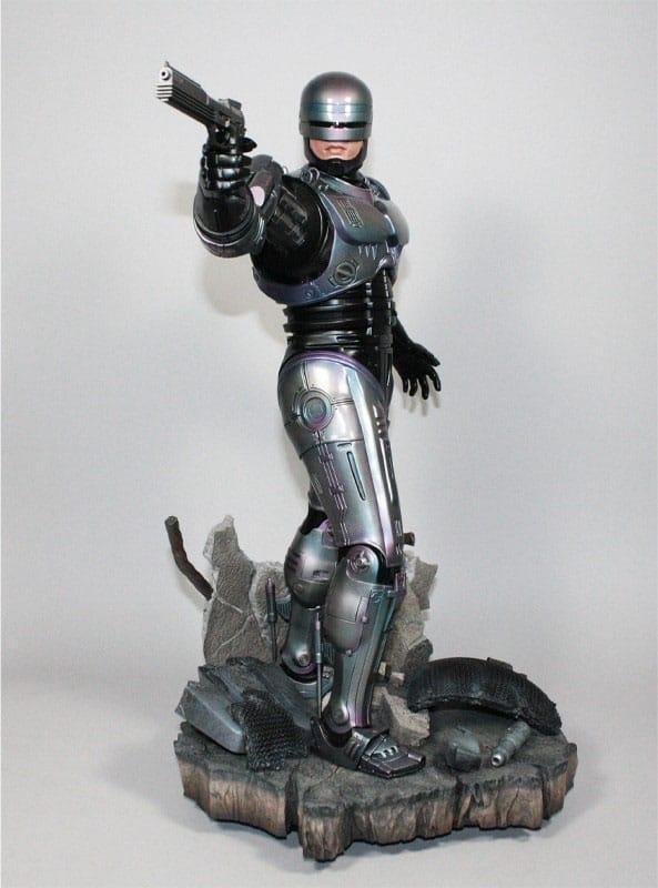 RoboCop: RoboCop 1/4 Statue - Hollywood Collectibles Group