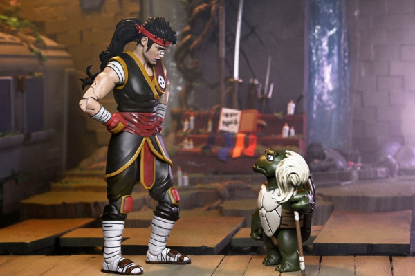 Teenage Mutant Ninja Turtles: The Last Ronin Action Figure Ultimate Casey Marie with Baby Odyn & Uno 12