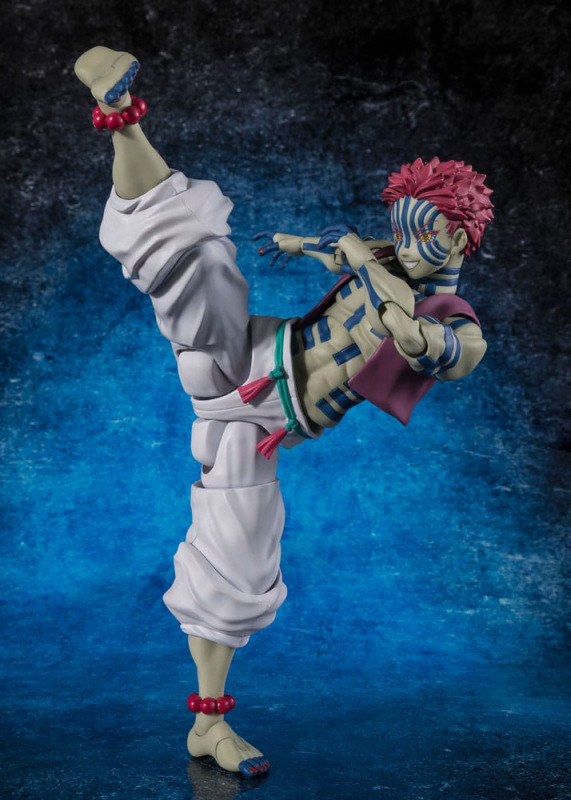 Demon Slayer: Kimetsu no Yaiba S.H. Figuarts Action Figure Akaza 15 cm 1