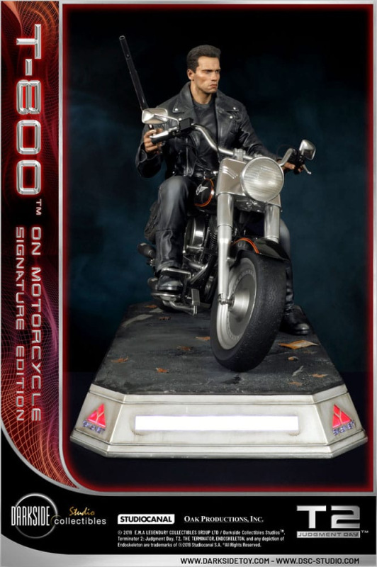 Terminator 2 Statue T-800 On Motorcycle Limited Signature Edition 70 cm 11