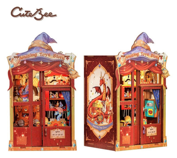 Book Nook Amazing Toy Store 17 x 12 cm 1