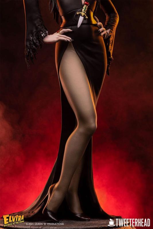 Elvira Mistress of the Dark: Elvira 1/4 Maquette - Tweeterhead