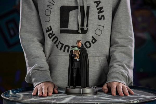 Star Wars The Mandalorian: Luke Skywalker and Grogu 1/10 Art Scale Statue - Iron Studios