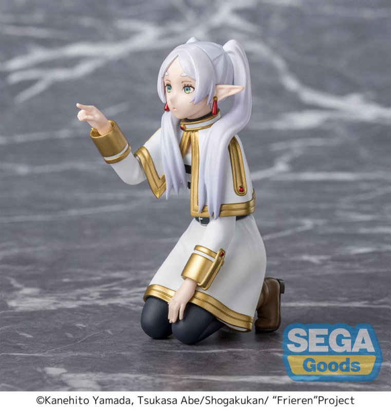 Frieren: Beyond Journey's End PM Perching PVC Statue Frieren Poking Something 10 cm 1