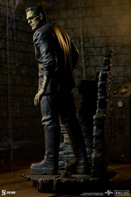 Frankenstein Premium Format Statue Frankenstein 57 cm 2