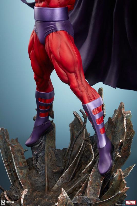 Marvel Premium Format Statue Magneto: Master of Magnetism 64 cm