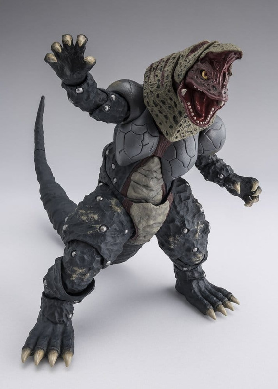 Ultraman Series S.H.Figuarts Shinkocchou Seihou Action Figure Golza 30th Anniversary Edition 15 cm 4