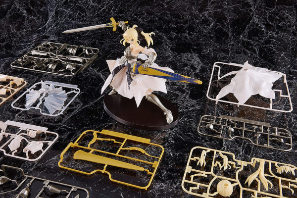 Fate/Stay Night Plamatea Plastic Model Kit Reincarnation Saber Lily Distant Avalon 20 cm 8