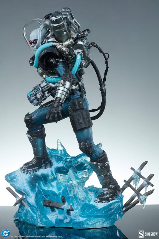 DC Comics Premium Format Figure Mr. Freeze 59 cm 7