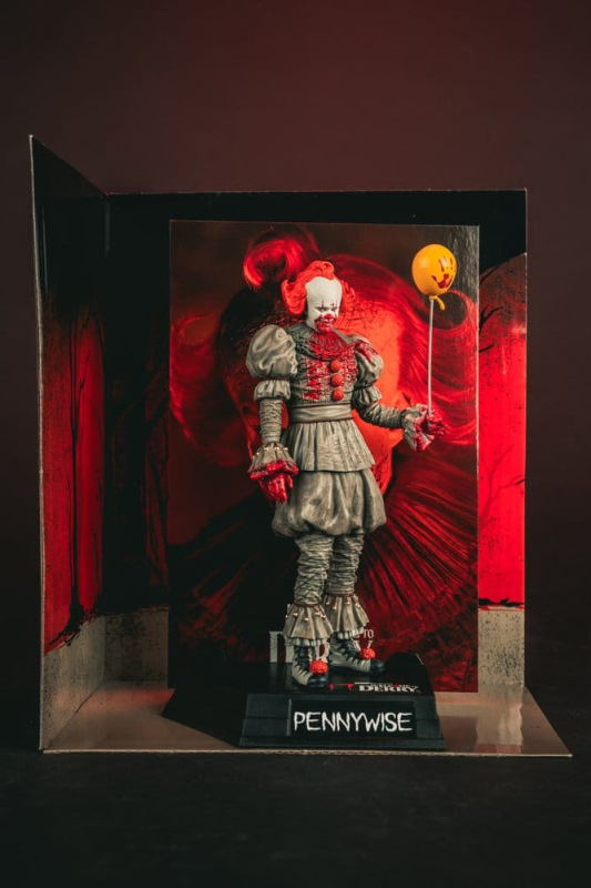It Welcome to Derry Movie Maniacs Figure Pennywise (Bloody) 16 cm 8