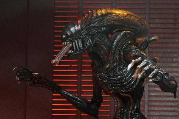 Alien: Romulus Ultimate Action Figure Scorched Xenomorph 18 cm 6