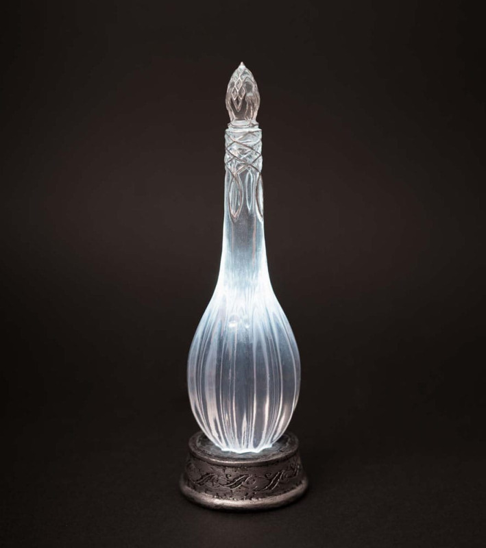 The Lord of the Rings Lamp with USB-C Earendil 1