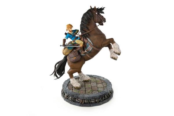 The Legend of Zelda Breath of the Wild: Link on Horseback 56 cm Statue - First 4 Figures