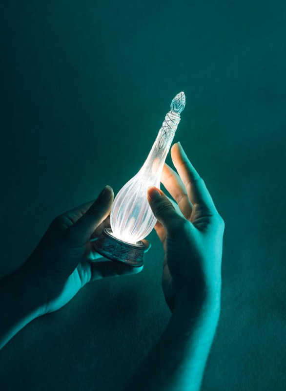 The Lord of the Rings Lamp with USB-C Earendil 2