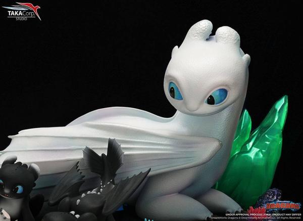 How To Train Your Dragon: Light Fury & Night Lights 1/6 Statue - Taka Corp Studio