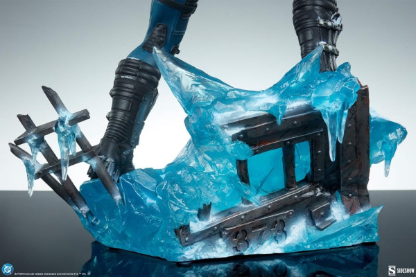 DC Comics Premium Format Figure Mr. Freeze 59 cm 14