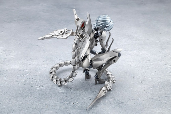 Megalomaria Unlimited Universe Plastic Model Wreckage Hunter 25 cm 9