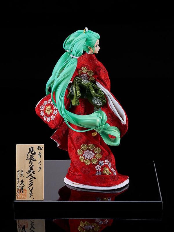 Character Vocal Series 01: Hatsune Miku Kyugetsu PVC Statue 1/7 Japanese Doll Hatsune Miku: Beauty L 4