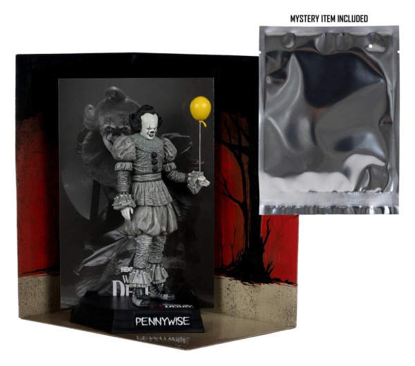 It Welcome to Derry Movie Maniacs Figure Pennywise (Black & White) 16 cm 3