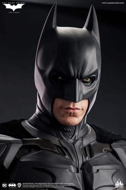 The Dark Knight: Batman Deluxe Edition 1/1 Statue - Queen Studios