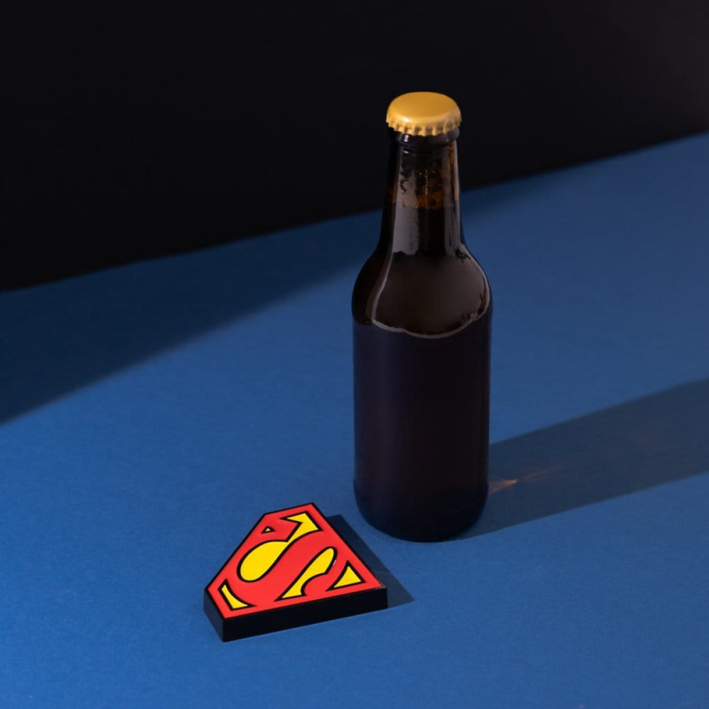 DC Comics Magnet with Bottle Opener Superman 9 cm 2