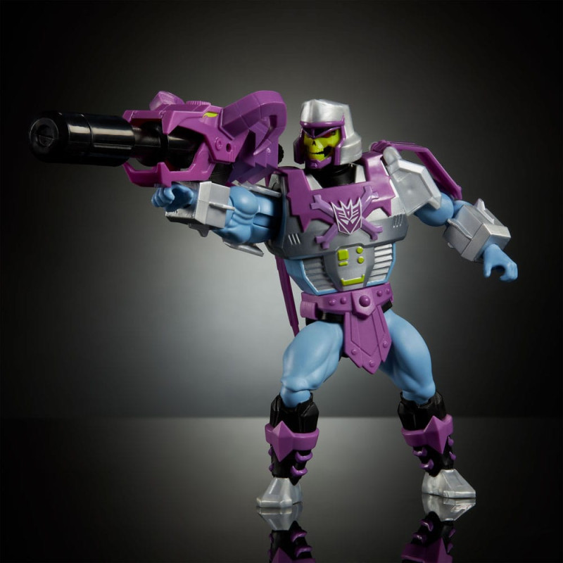 Masters of the Universe x Transformers Action Figure Megatron Armor Skeletor heo European Exclusive 2