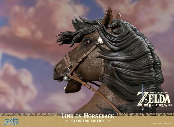 The Legend of Zelda Breath of the Wild: Link on Horseback 56 cm Statue - First 4 Figures