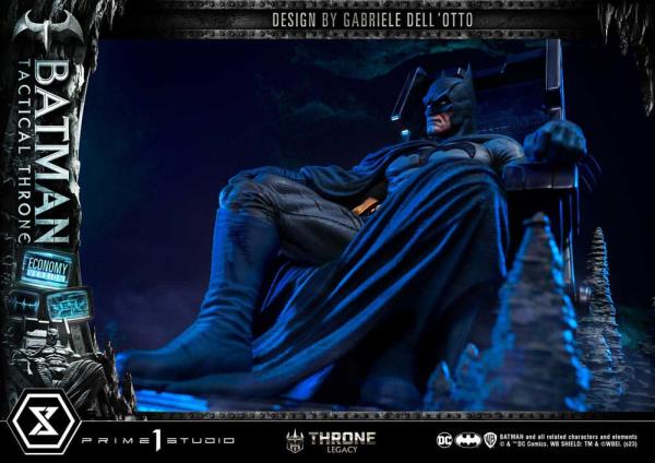 DC Comics: Batman Tactical Throne Economy 1/3 Throne Legacy Collection Statue - Prime 1