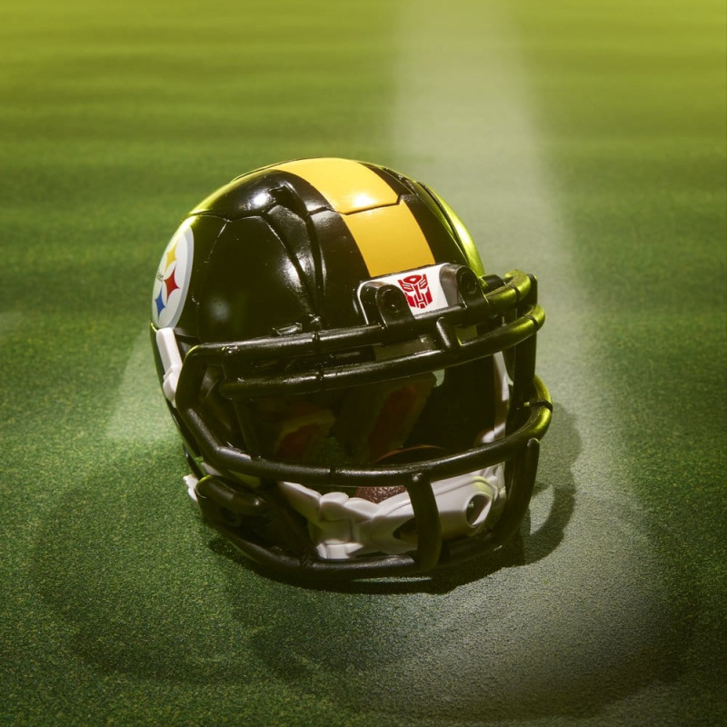Transformers x NFL Action Figure Pittsburgh Steelers: Steelsmash 14 cm 2