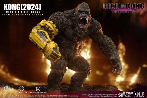 Godzilla vs. Kong: The New Empire Soft Vinyl Statue Kong with B.E.A.S.T. Glove 30 cm 2