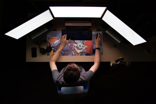 Star Wars The Mandalorian XL Mouse Mat The Child 80 x 35 cm 4