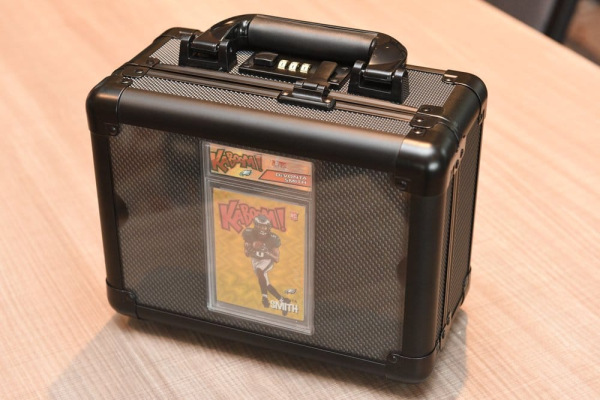 Evoretro Graded Card Display and Carry Case with Display Window Black 7