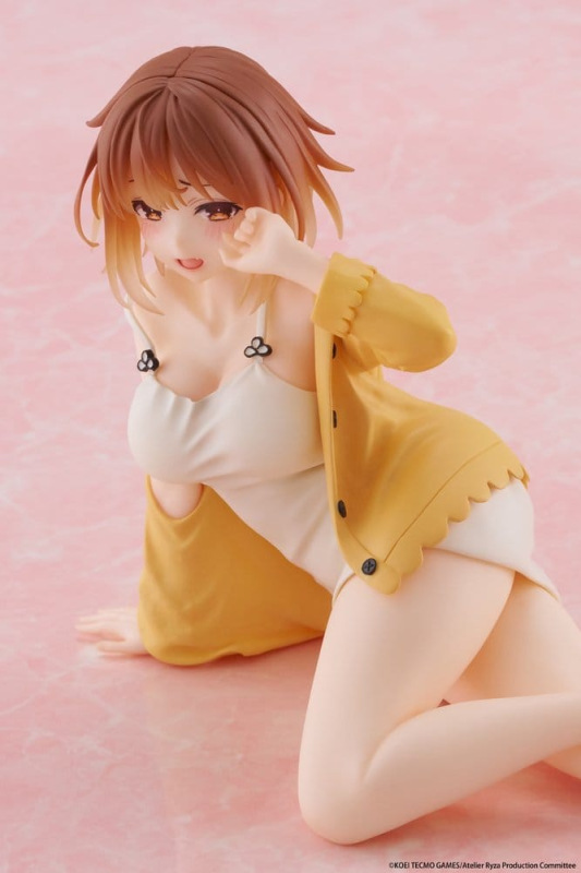Atelier Ryza: Ever Darkness & the Secret Hideout Desktop Cute PVC Figure Ryza (Nightwear Ver.) Reiss 3