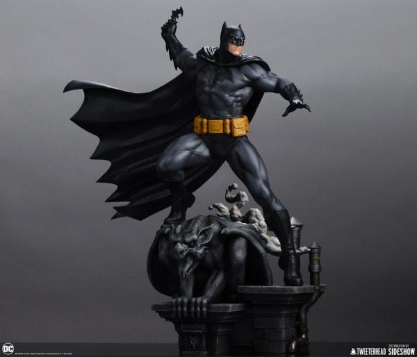 DC Comics Maquette 1/6 Batman (Black and Gray Edition) 50 cm 11